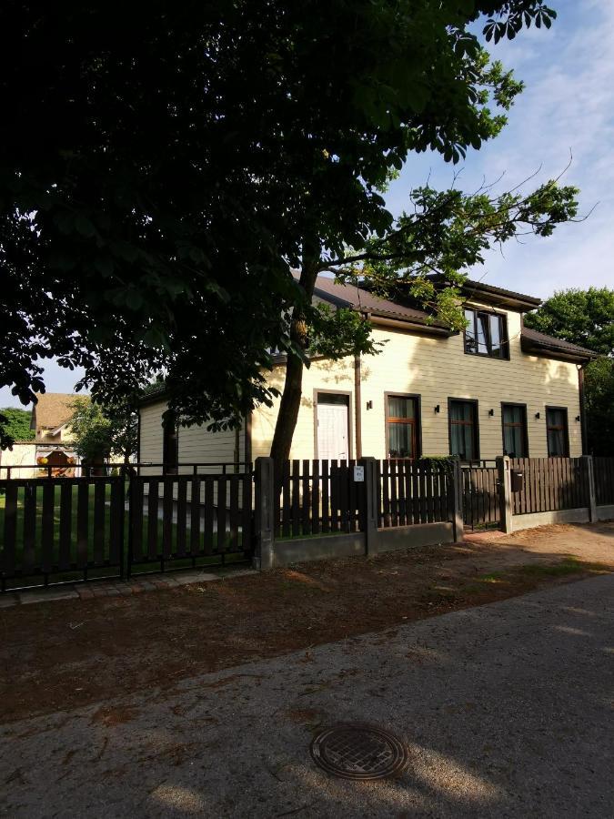 Apartamento Silent Loft For Getaway Liepāja Exterior foto
